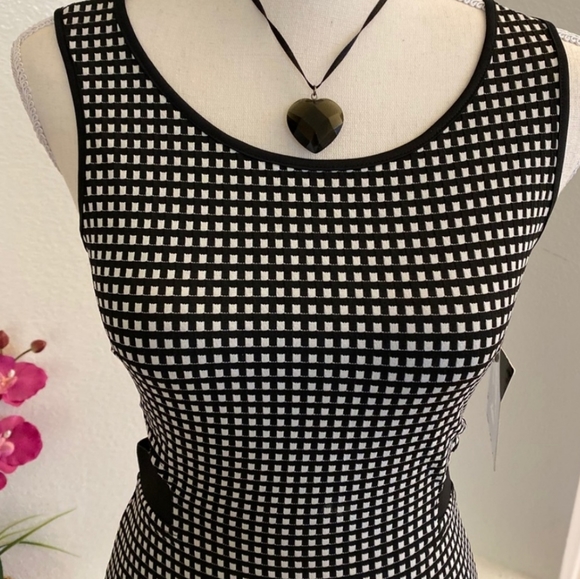 MARILYN MONROE Black and White Dress - Picture 3 of 7